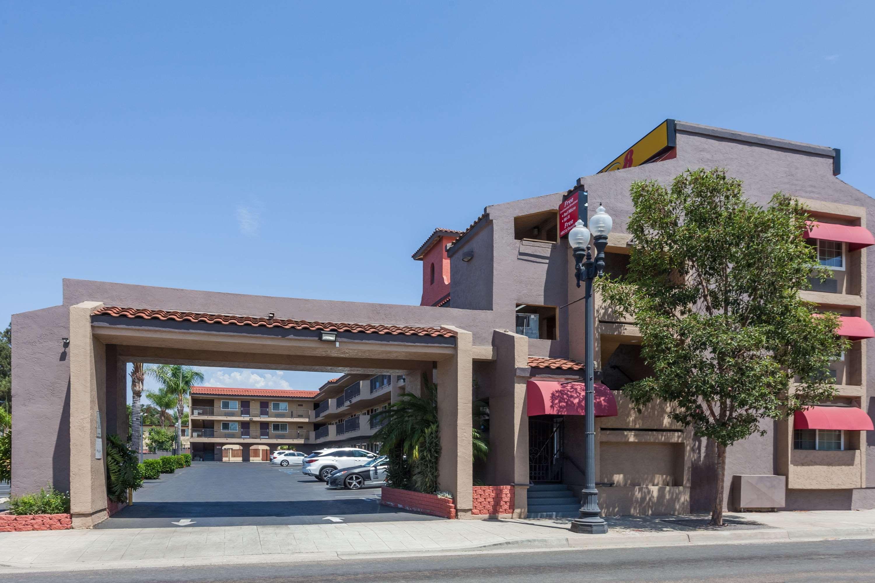 Super 8 By Wyndham El Cajon San Diego Exterior photo