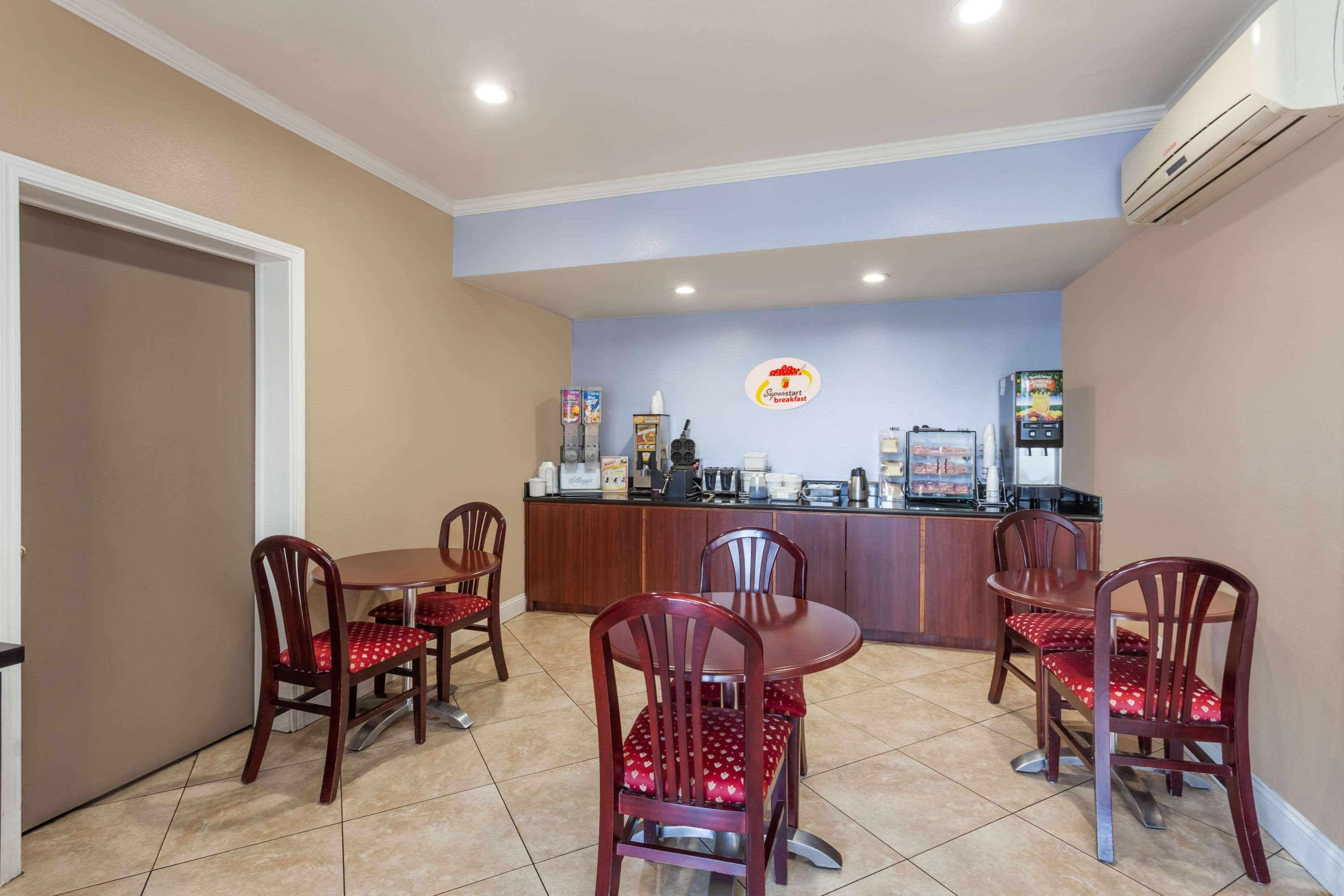 Super 8 By Wyndham El Cajon San Diego Exterior photo