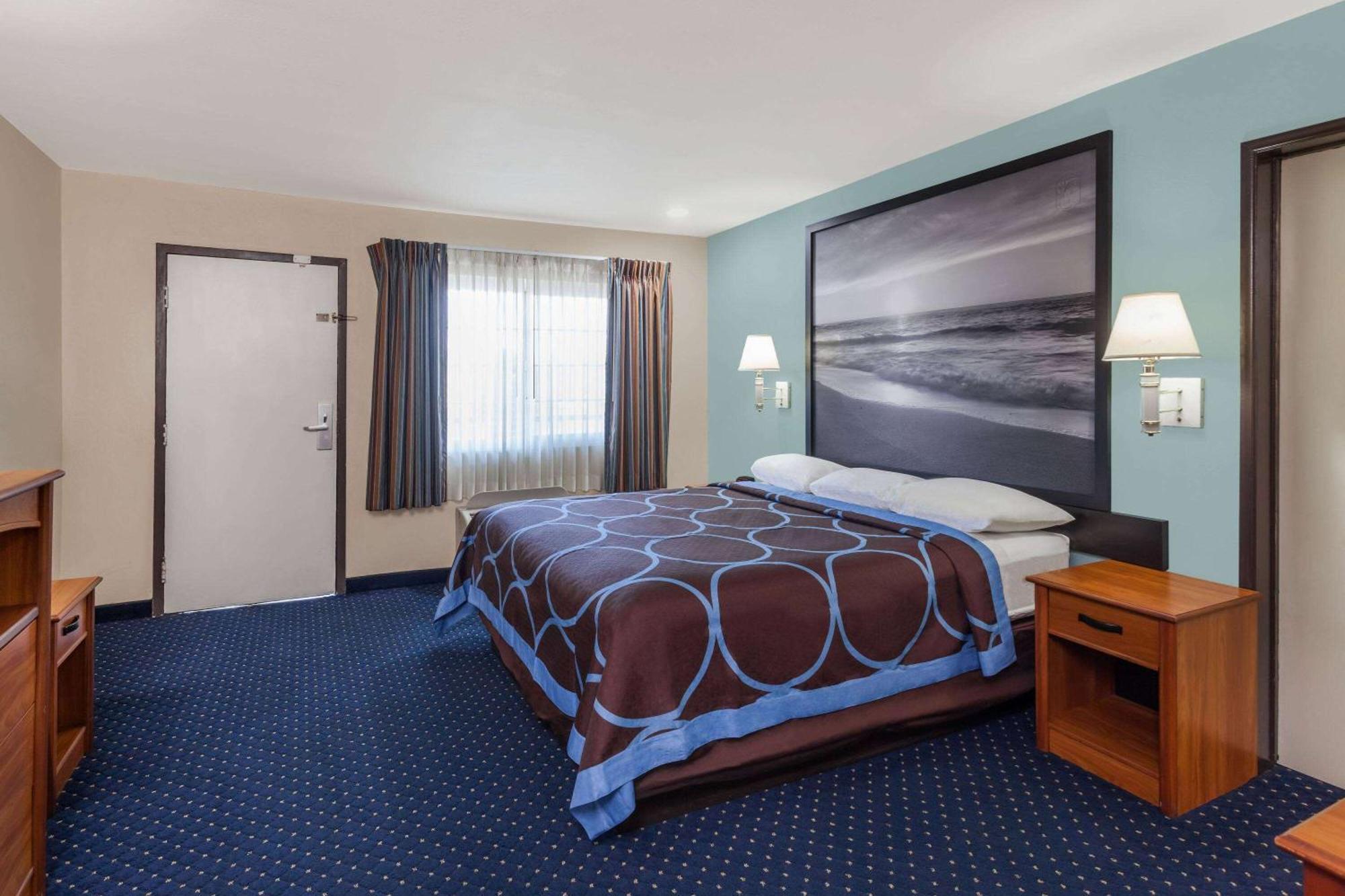 Super 8 By Wyndham El Cajon San Diego Exterior photo